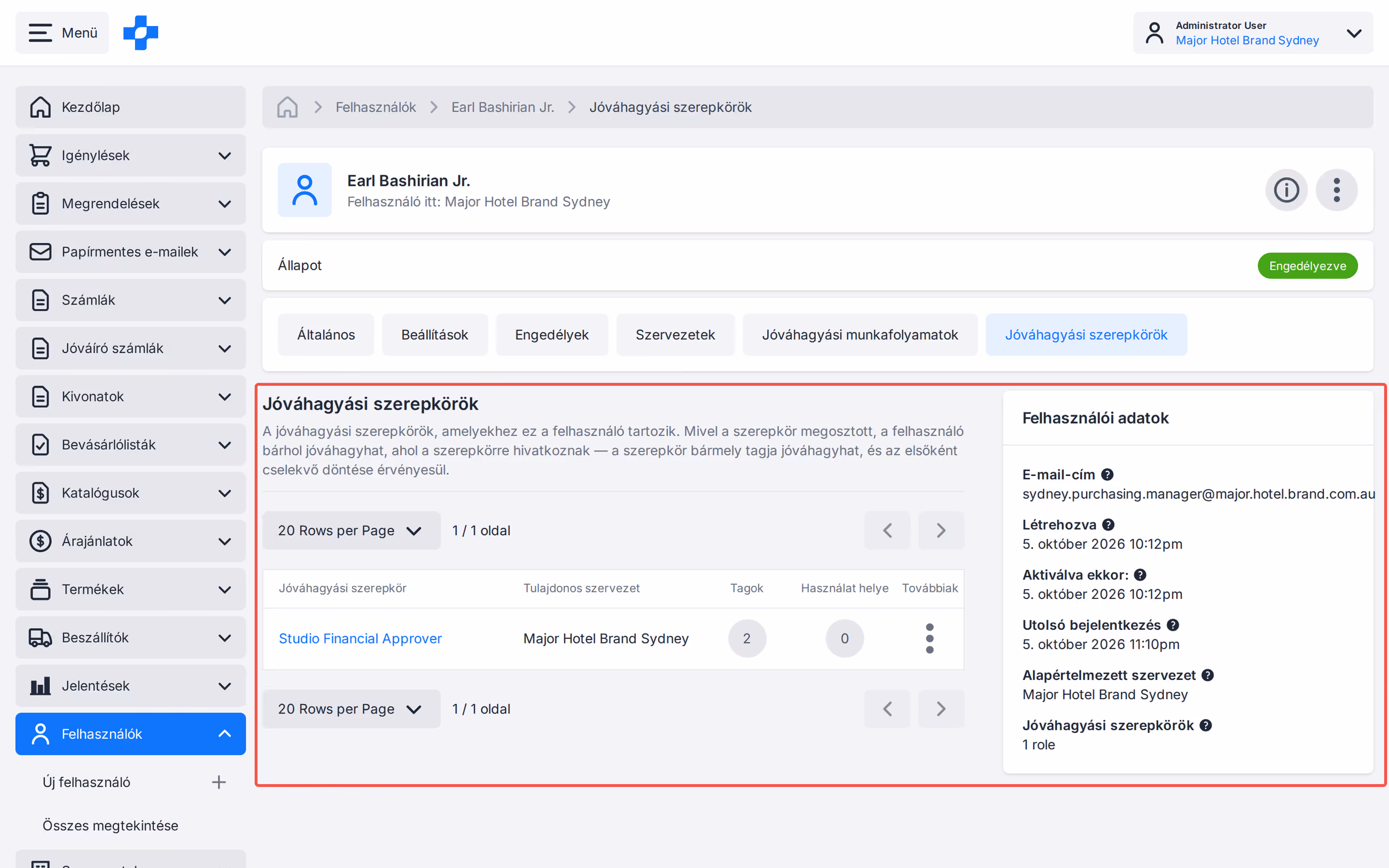 Felhasználói profil Jóváhagyási szerepkörök lapja